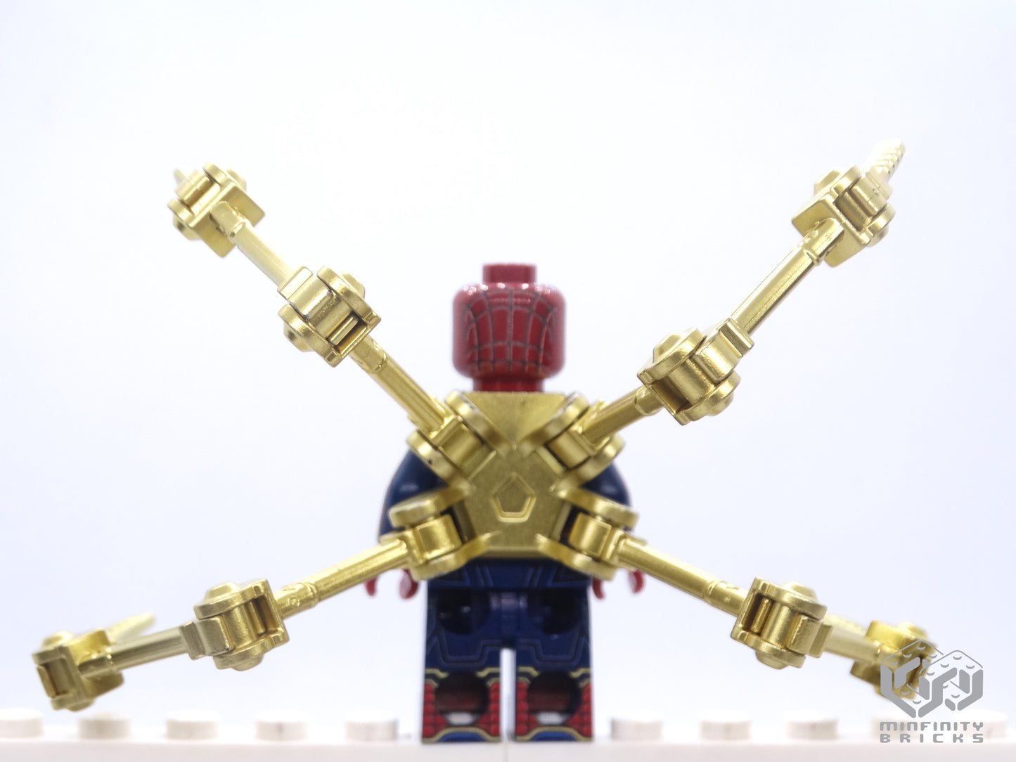 Iron Spider | Adult Collectible Minifigure 15+