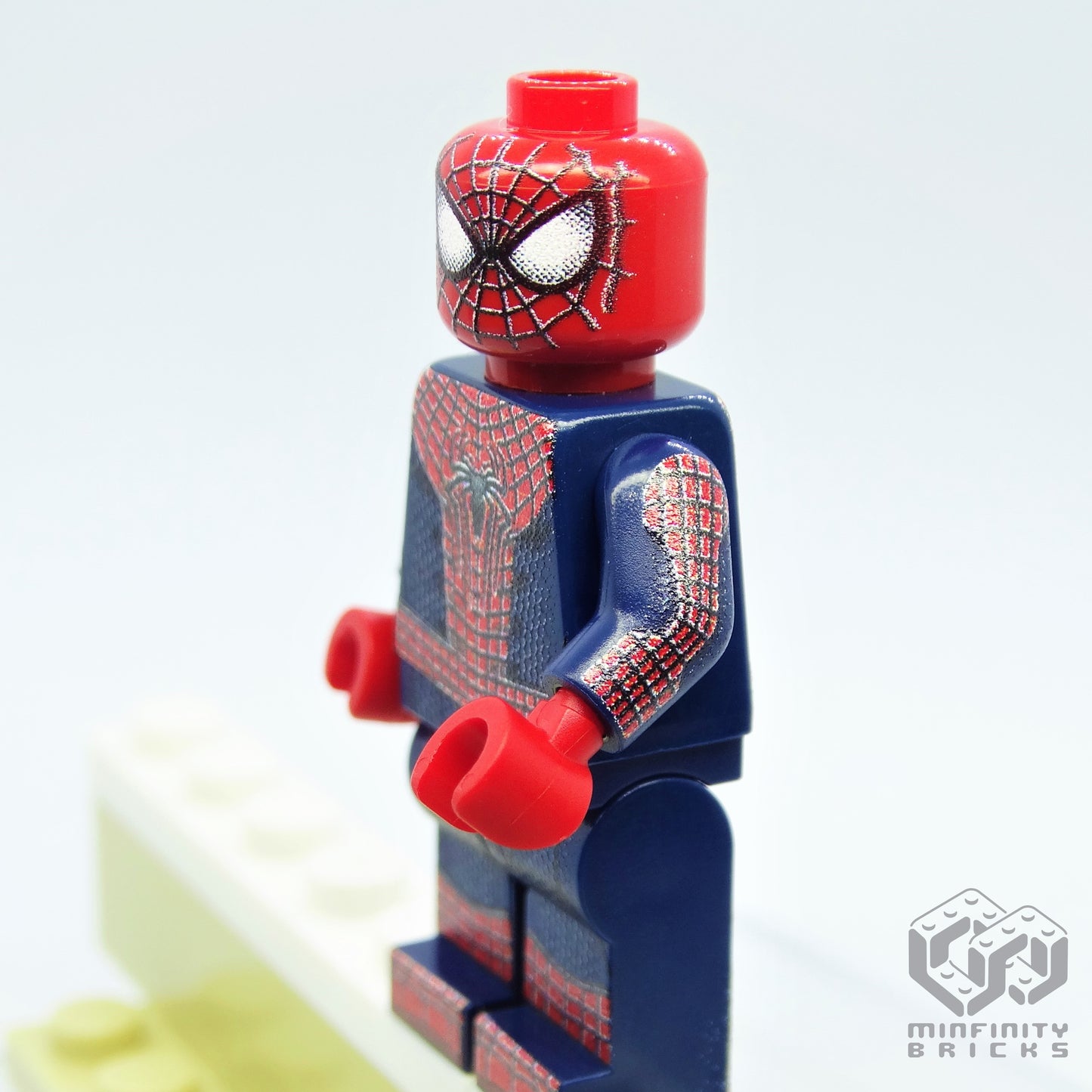 The Amazing SPIDER-MAN 2 | Adult Collectible Minifigure 15+