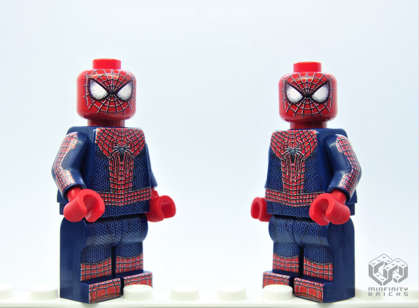 The Amazing SPIDER-MAN 2 | Adult Collectible Minifigure 15+