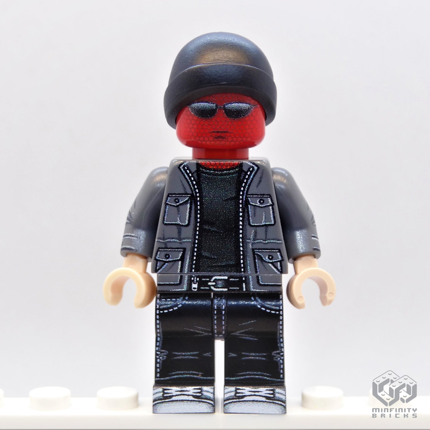 The Amazing SPIDER-MAN Vigilante Suit | Adult Collectible Minifigure 15+
