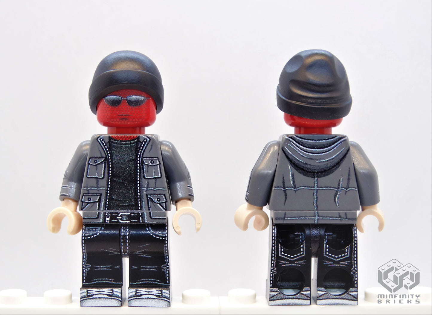 The Amazing SPIDER-MAN Vigilante Suit | Adult Collectible Minifigure 15+
